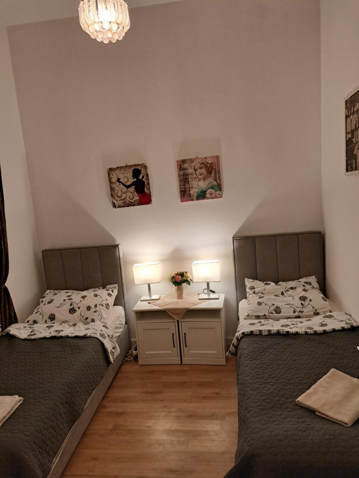 Zuki * Zagreb